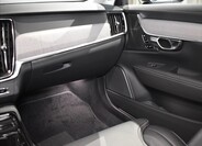 Volvo V90 29