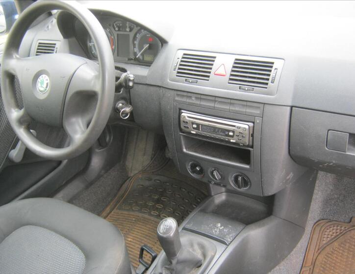 Škoda Fabia 16