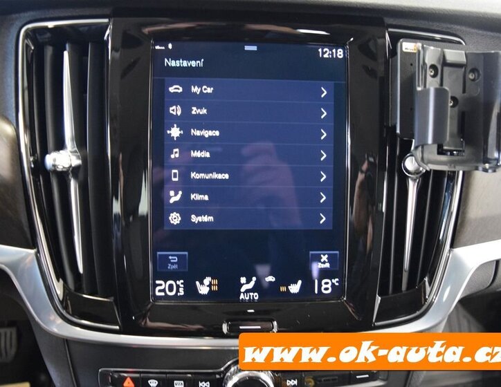 Volvo V90 Kombi 2,0 l 140 kw