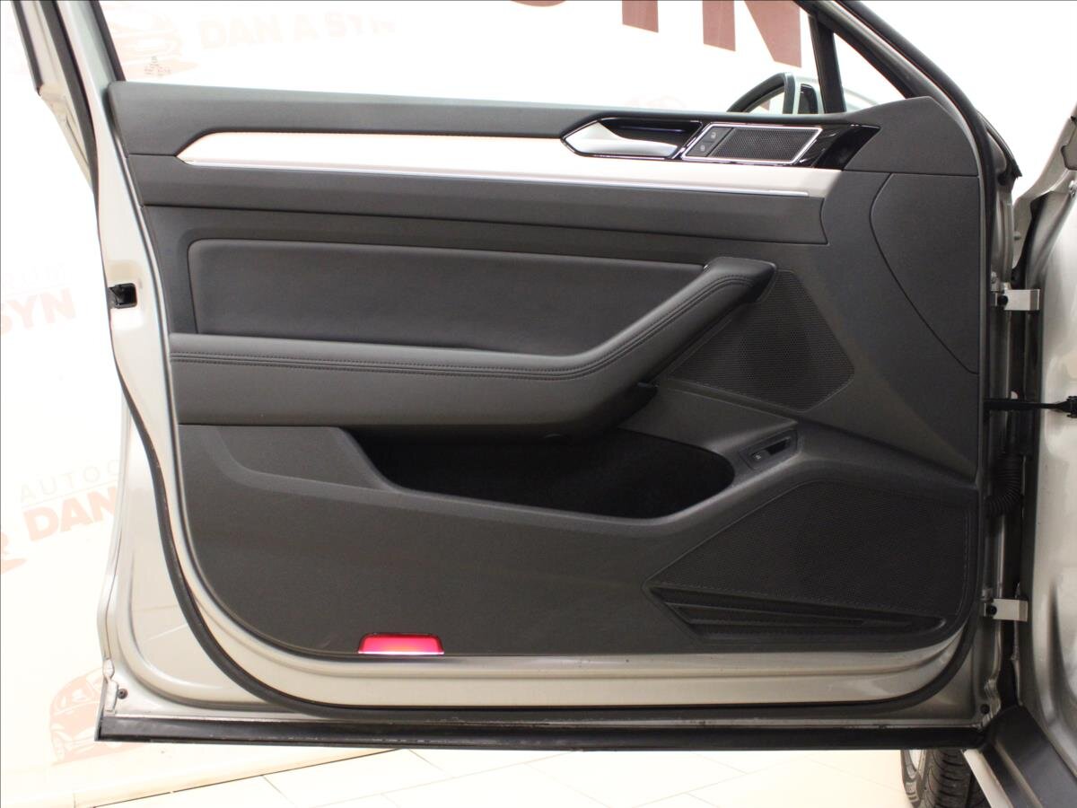 Volkswagen Passat Kombi 2,0 l 140 kw