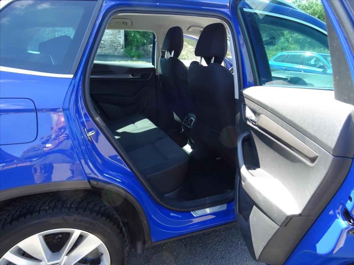 Škoda Karoq SUV 999,0 85 kw