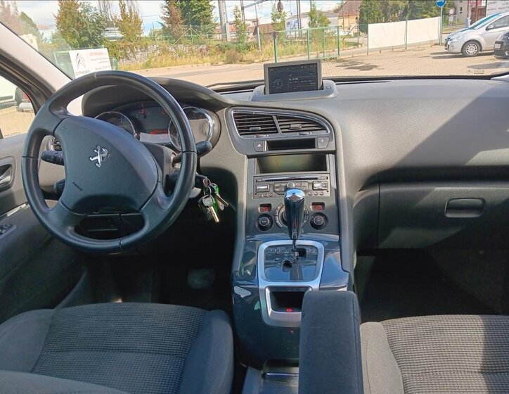 Peugeot 5008 MPV 1,6 l 88 kw