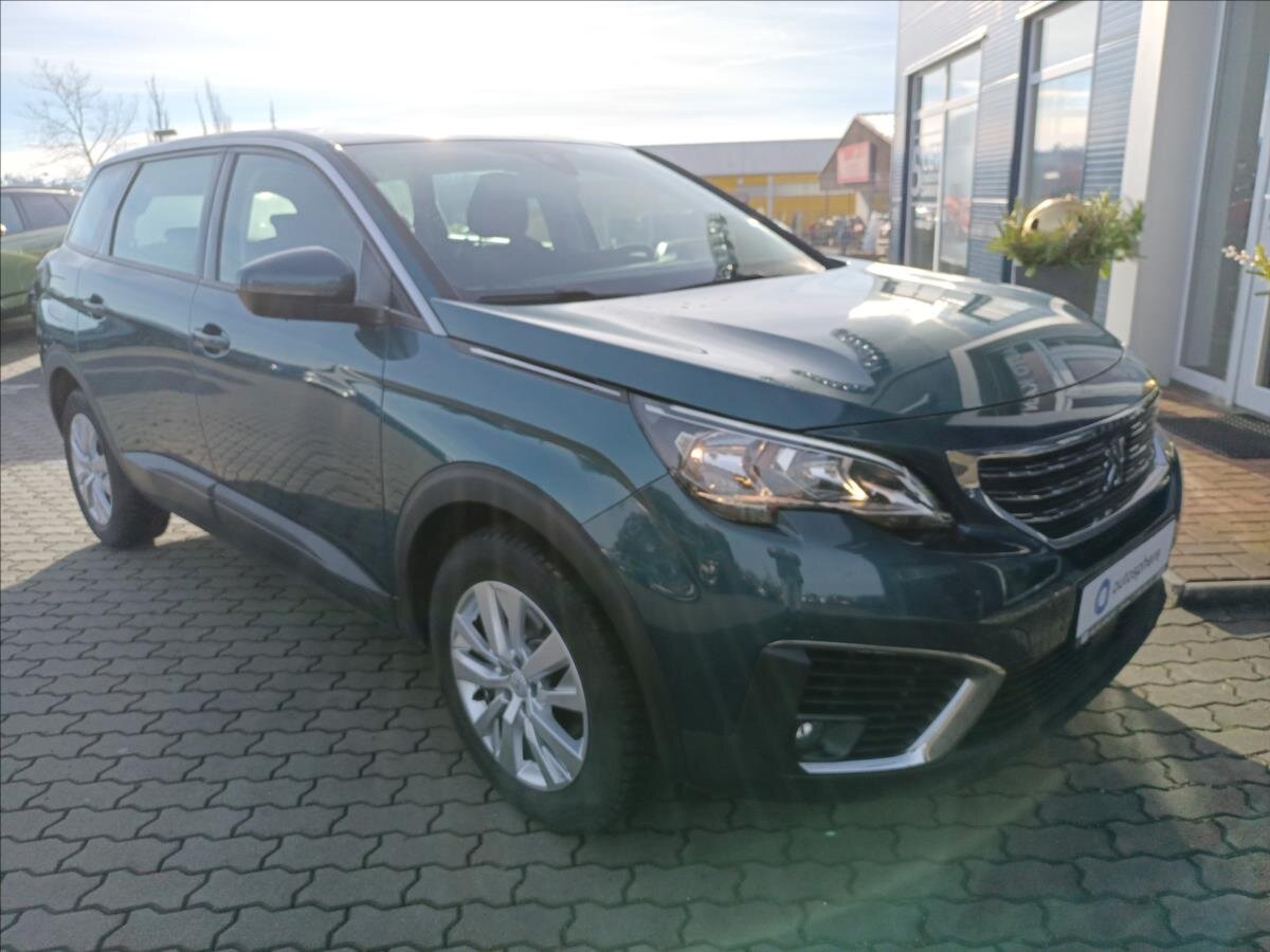 Peugeot 5008 SUV 1,2 l 96 kw