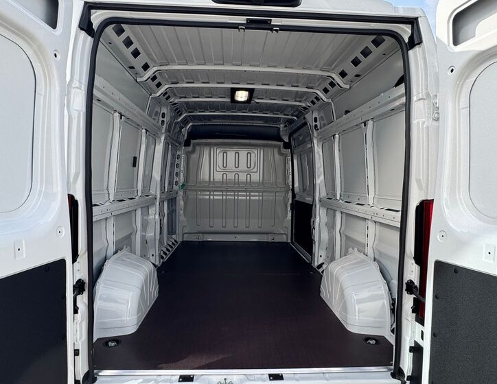 Toyota Proace Max 12