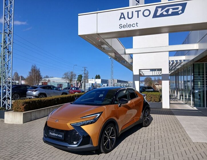 Toyota C-HR SUV / Terénní 2,0 l 112 kw