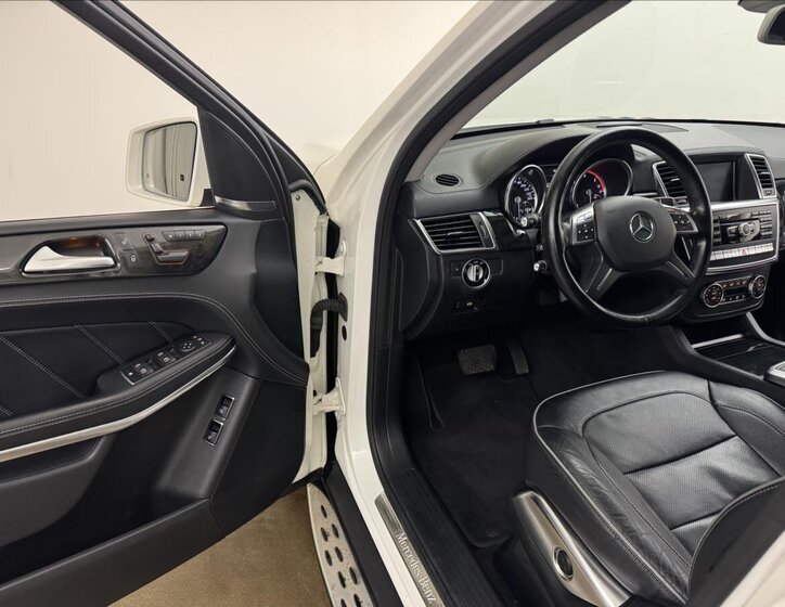 Mercedes-Benz GL SUV / Terénní 3,0 l 190 kw