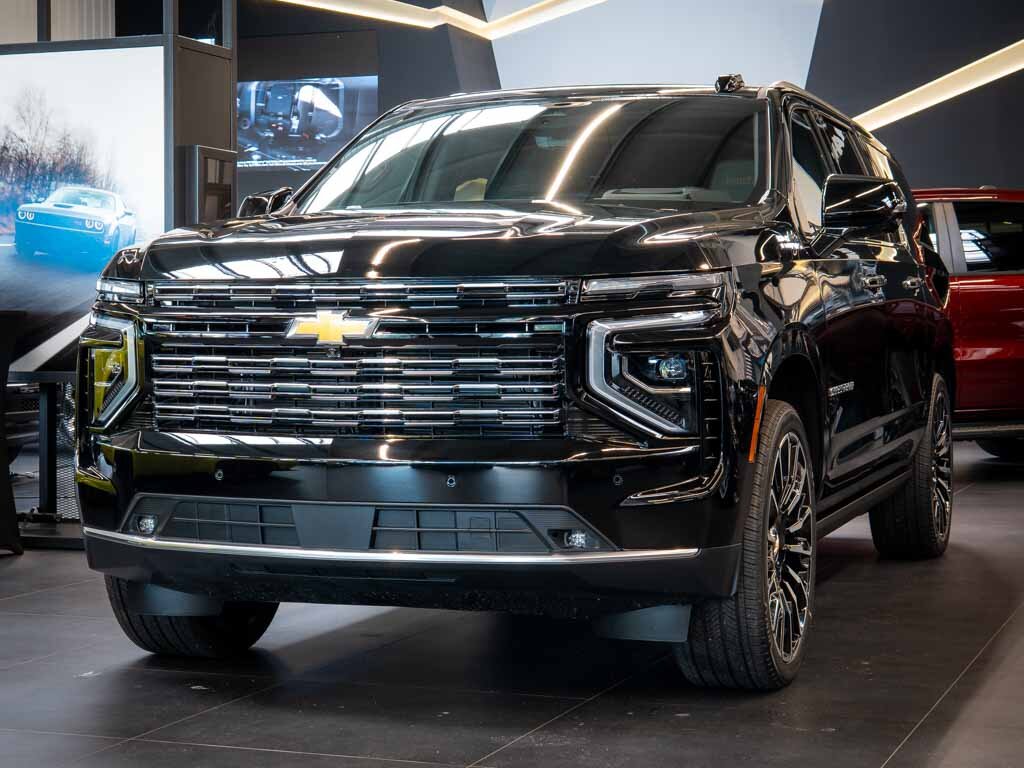 Chevrolet Suburban SUV 6,2 l 313 kw