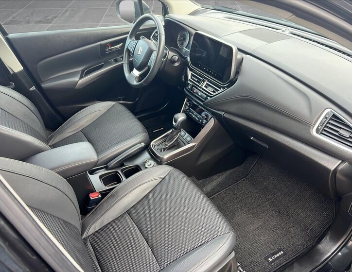Suzuki S-Cross SUV / Terénní 1,5 l 75 kw