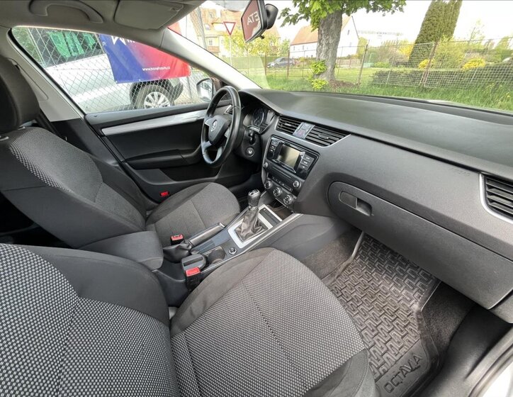 Škoda Octavia Kombi 1,6 l 77 kw