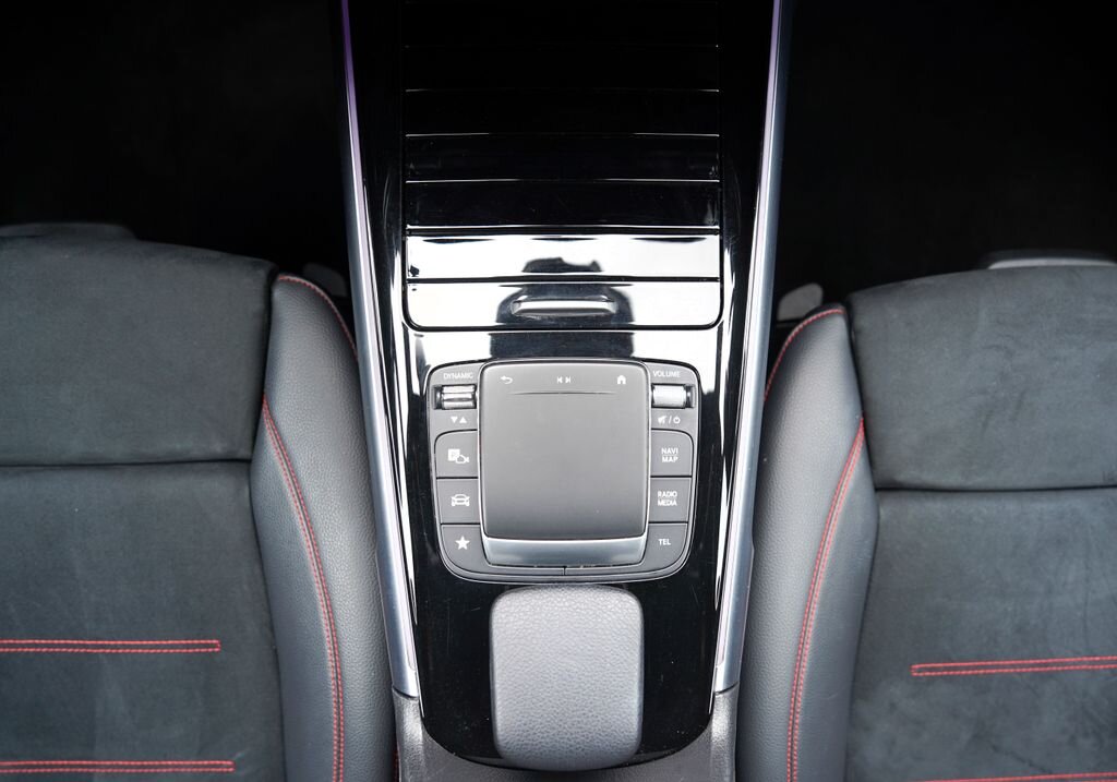 Mercedes-Benz GLB SUV / Terénní 2,0 l 110 kw