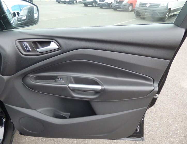 Ford Kuga SUV 2,0 l 110 kw