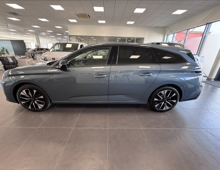 Peugeot 308 Kombi 1,2 l 100 kw