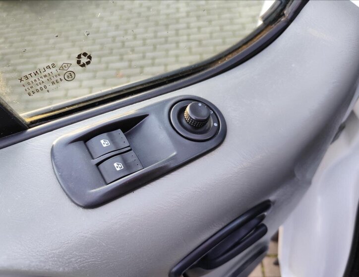 Opel Vivaro Ostatní 2,0 l 84 kw