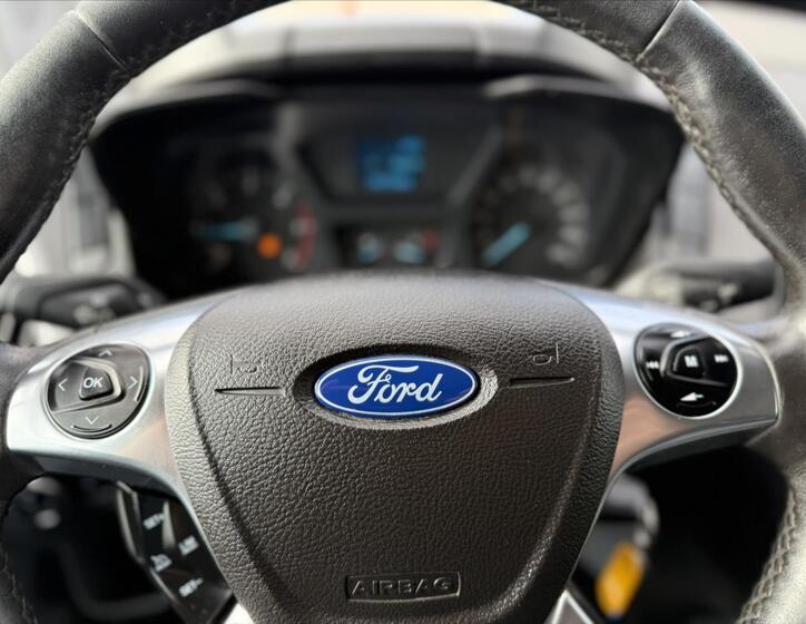 Ford Transit Custom 19