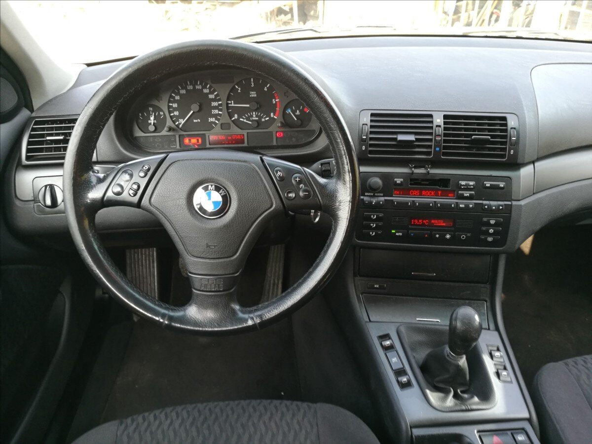 BMW Řada 3 Sedan / Limuzína 2,0 l 100 kw