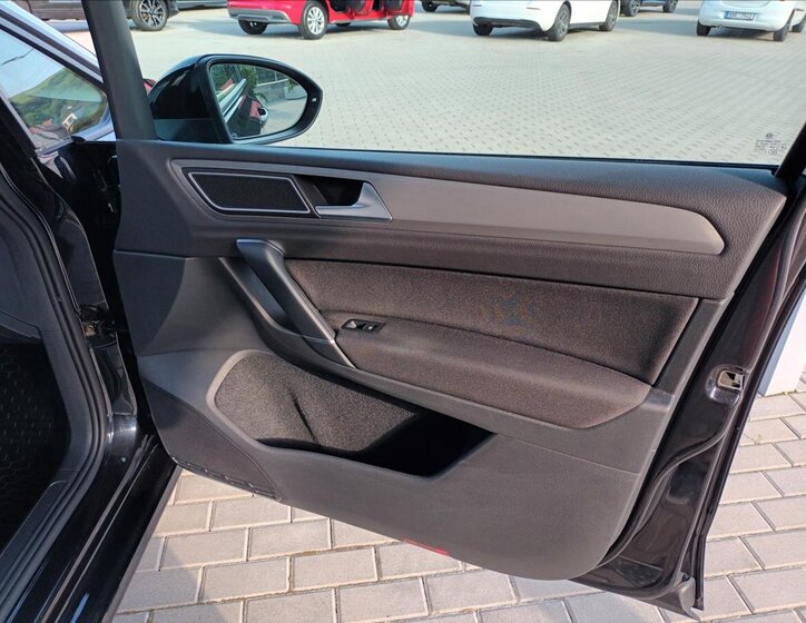 Volkswagen Golf Sportsvan MPV 1,4 l 92 kw