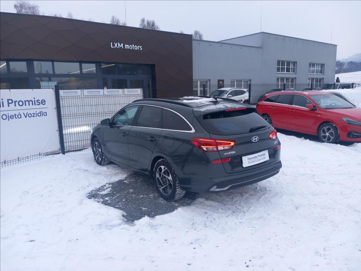 Hyundai i30 Kombi 998,0 73 kw