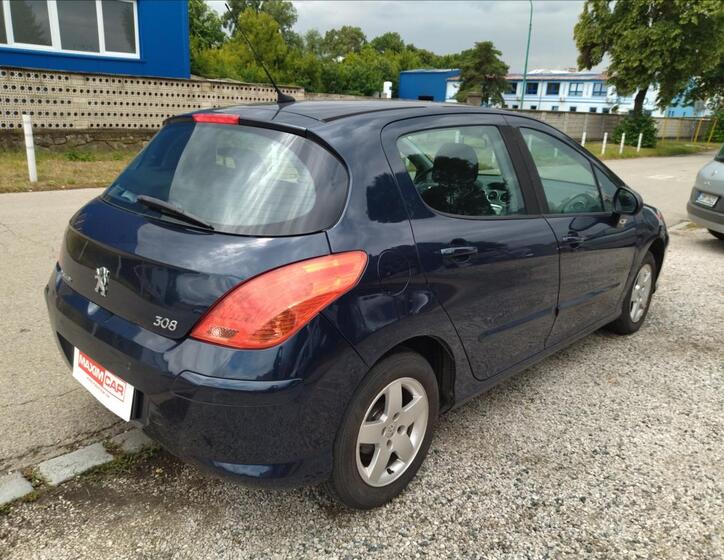 Peugeot 308 8