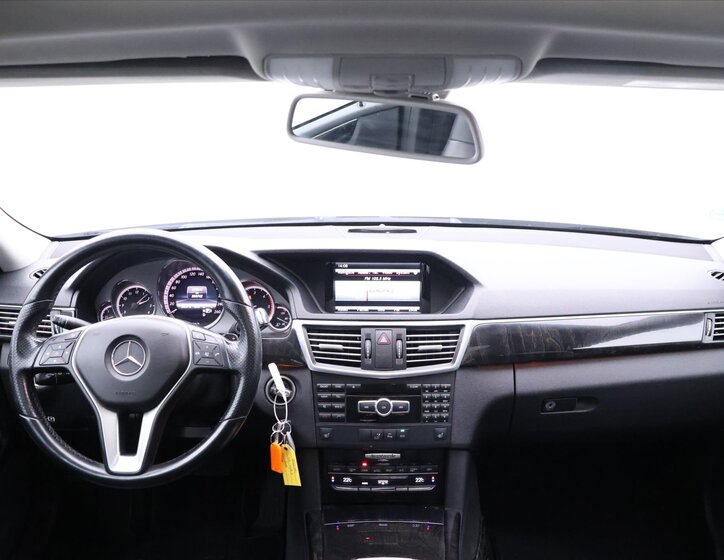 Mercedes-Benz Třídy E Kombi 3,0 l 195 kw