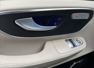 Mercedes-Benz Třídy V 12