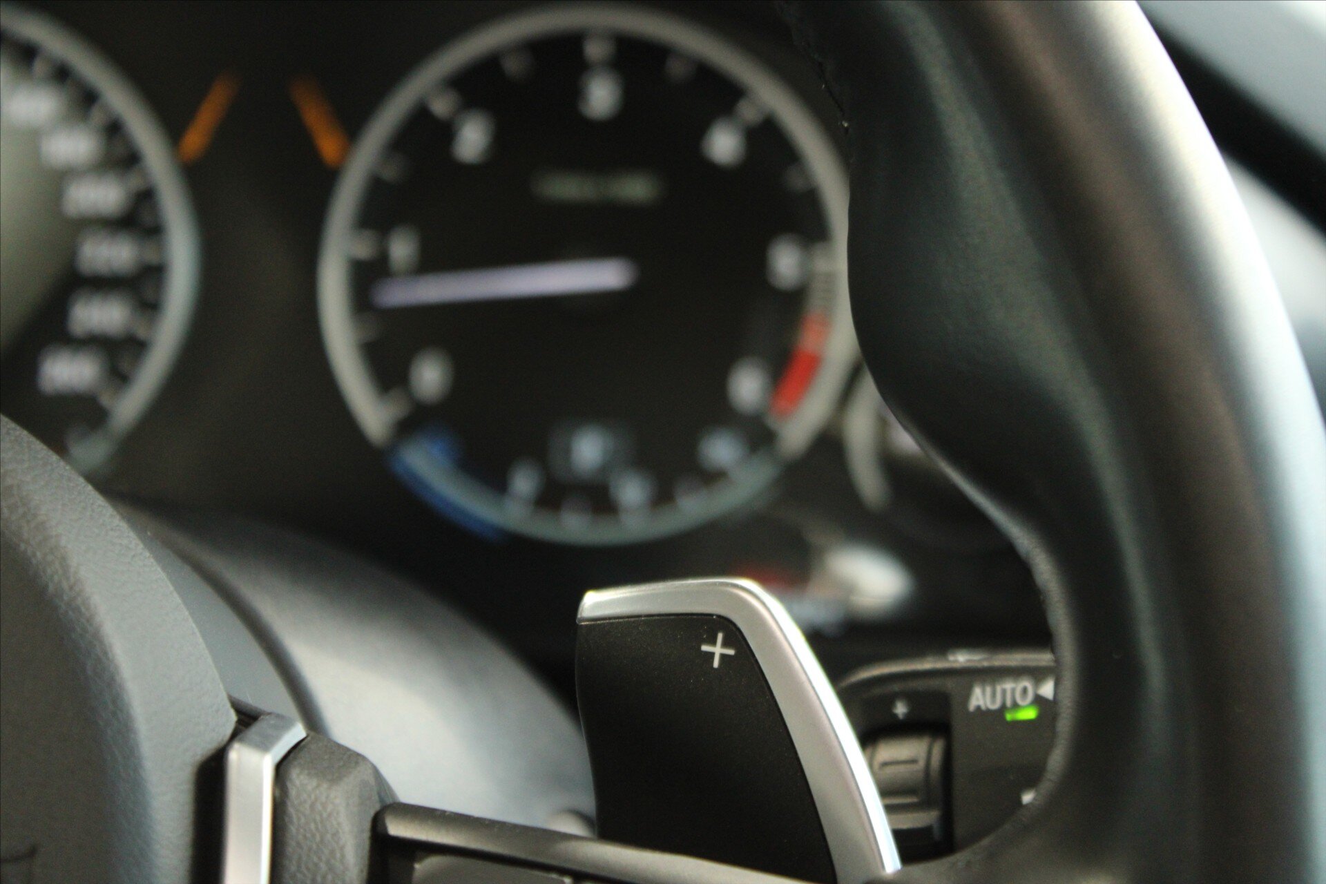 BMW X5 SUV / Terénní 3,0 l 230 kw