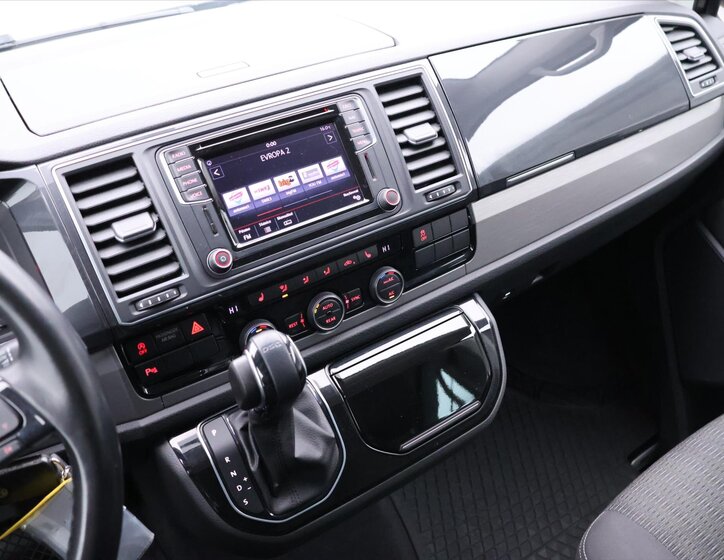 Volkswagen Multivan 20