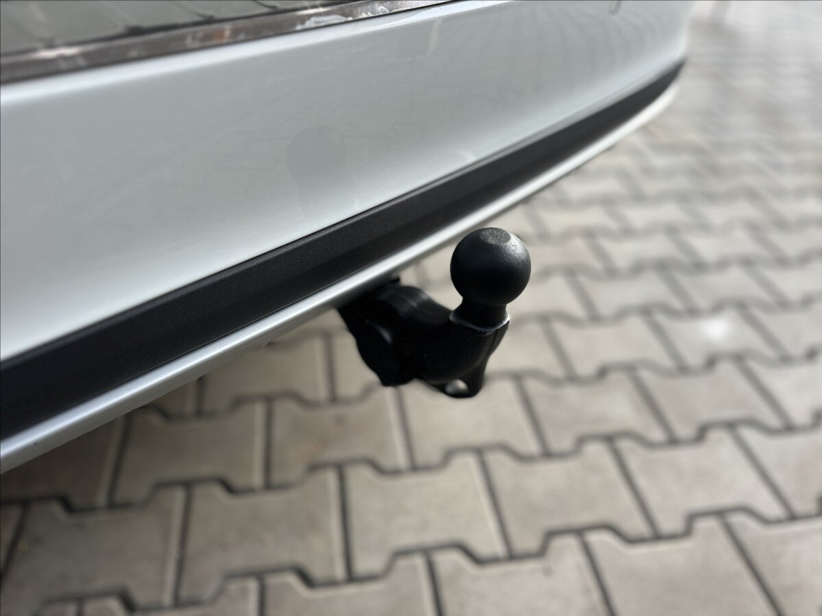 Volkswagen Golf Kombi 2,0 l 135 kw