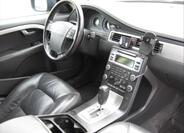Volvo XC70 15
