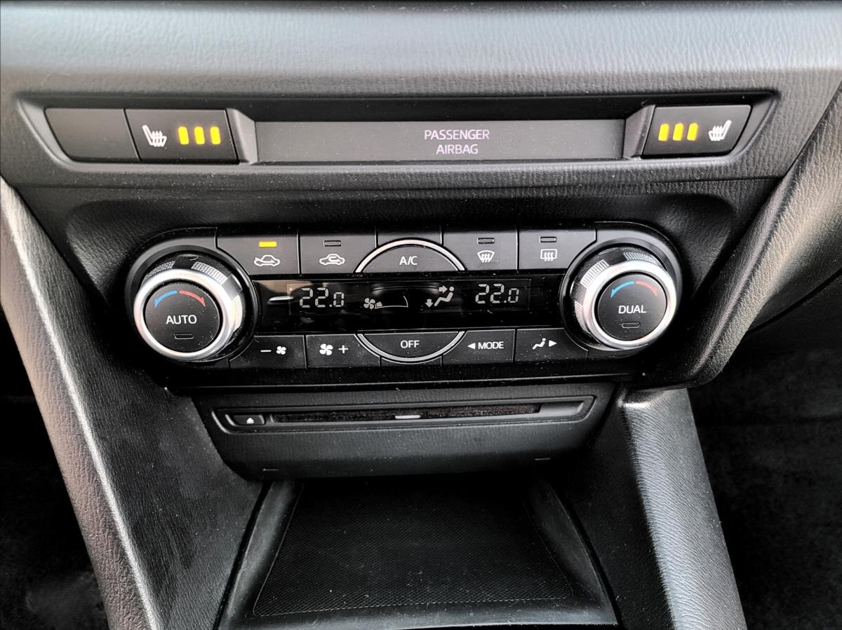 Mazda 3 Sedan / Limuzína 2,0 l 88 kw