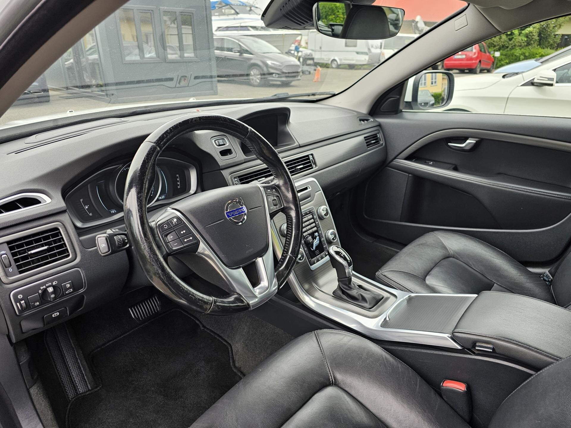 Volvo XC70 Kombi 2,0 l 133 kw