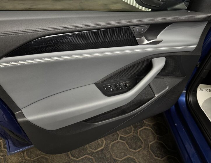 Volkswagen Passat Kombi 1,5 l 110 kw