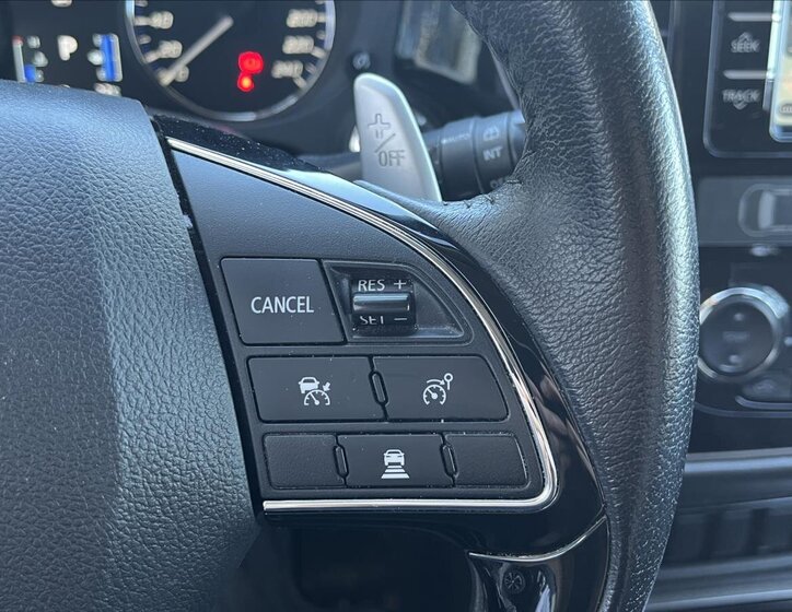 Mitsubishi Outlander SUV / Terénní 2,3 l 110 kw