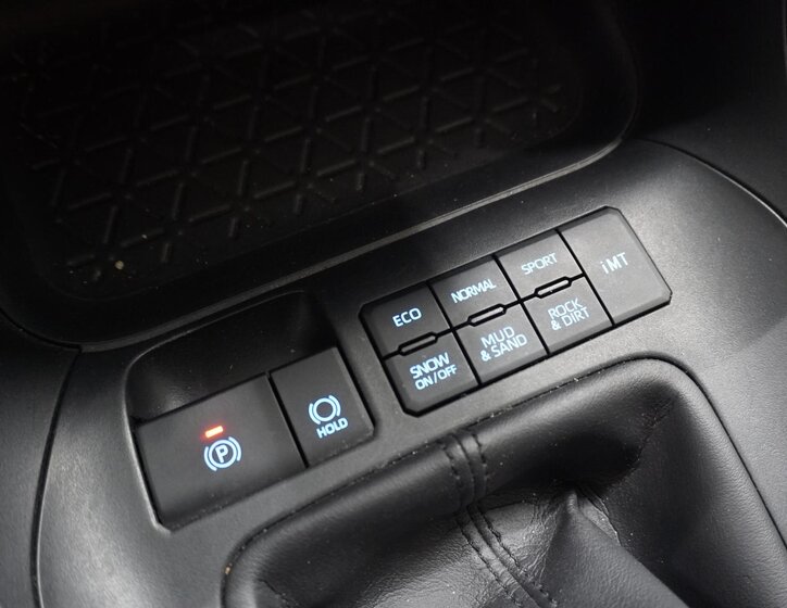 Toyota RAV4 Kombi 2,0 l 129 kw