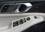 BMW X5 SUV / Terénní 3,0 l 250 kw