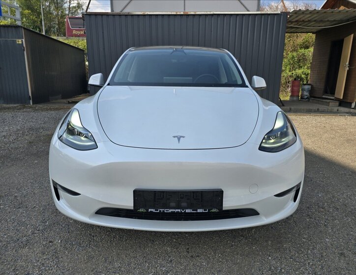 Tesla Model Y SUV / Terénní 0,0 378 kw