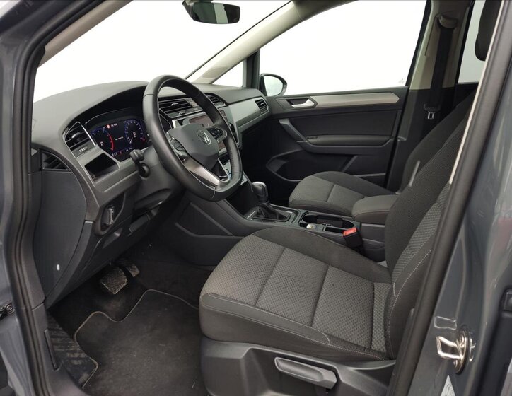 Volkswagen Touran MPV 1,5 l 110 kw