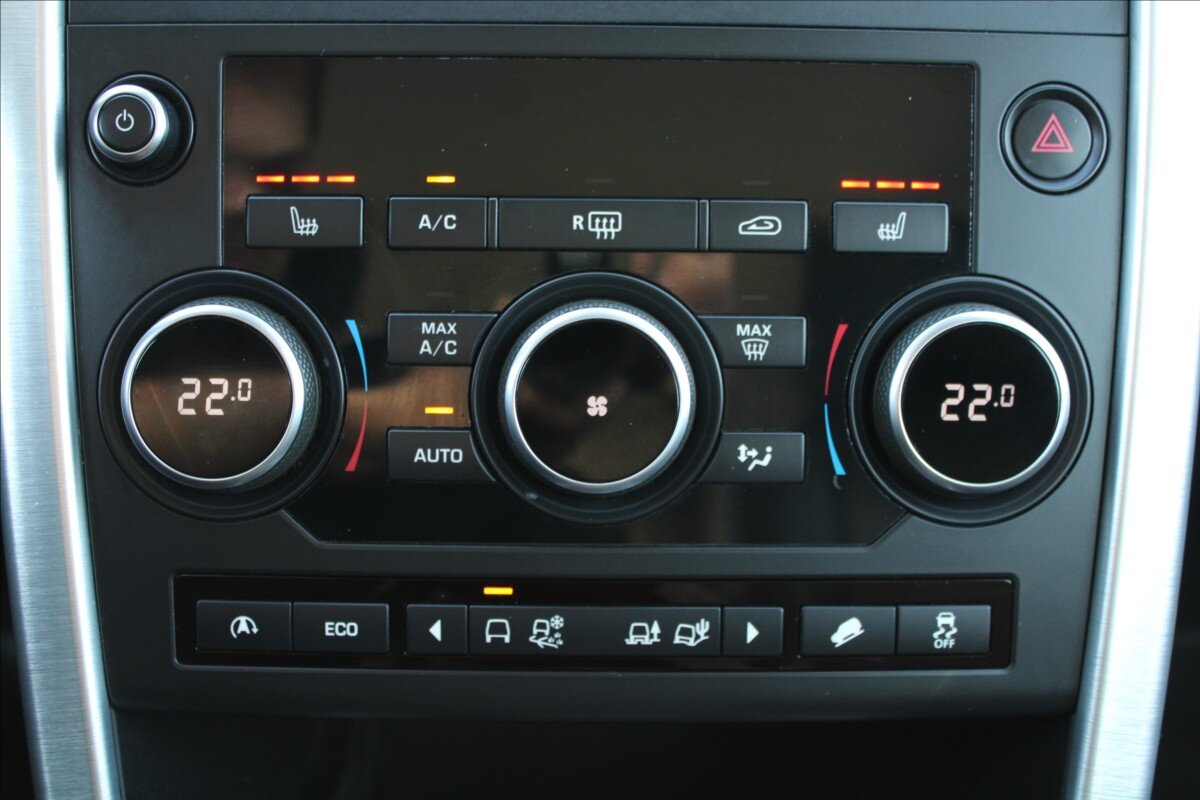 Land Rover Discovery Sport SUV / Terénní 2,0 l 110 kw