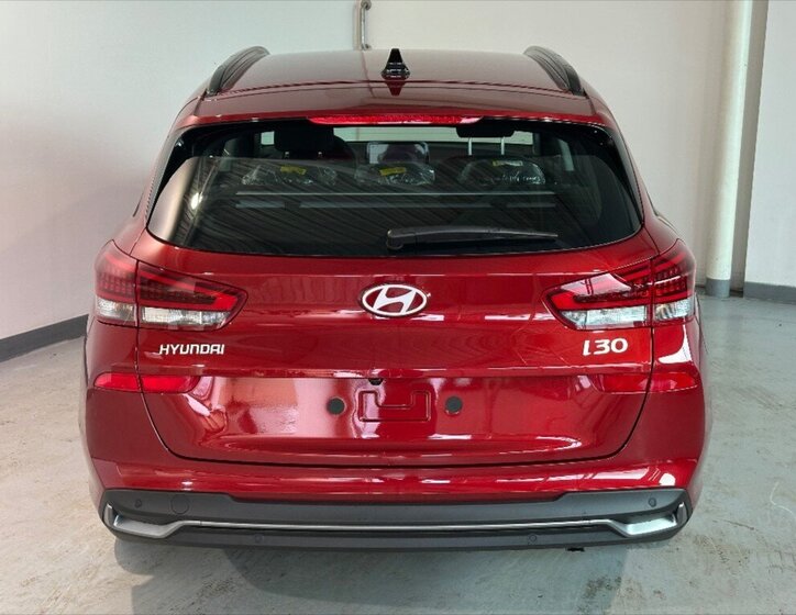 Hyundai i30 Kombi 1,5 l 71 kw