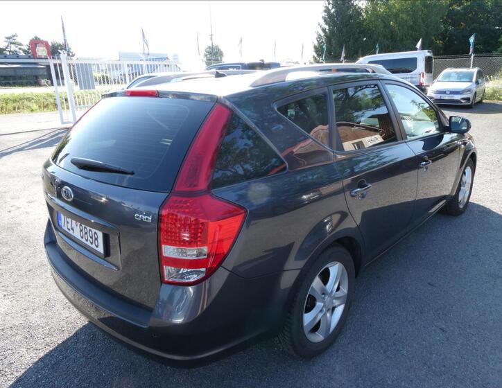KIA Ceed 9