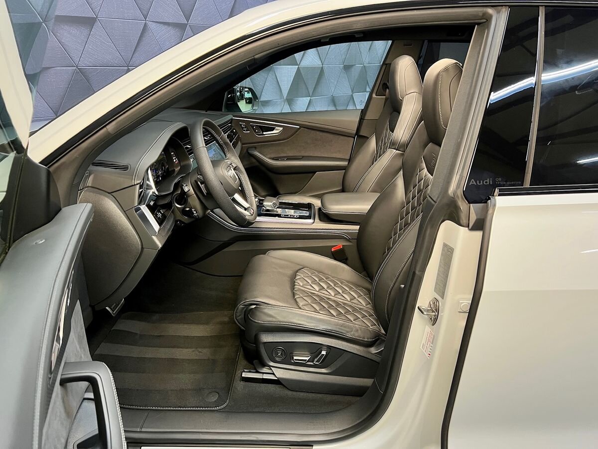 Audi Q8 SUV 3,0 l 290 kw