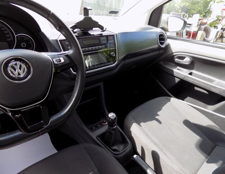 Volkswagen up! 23