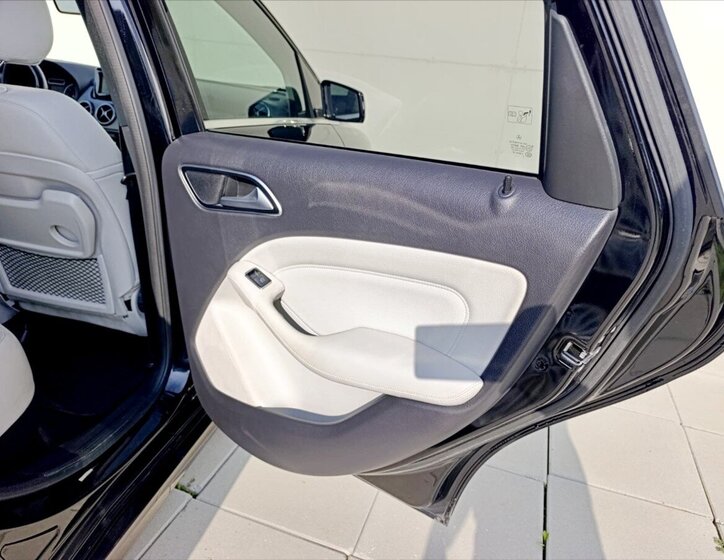 Mercedes-Benz Třídy B Kombi 2,0 l 115 kw