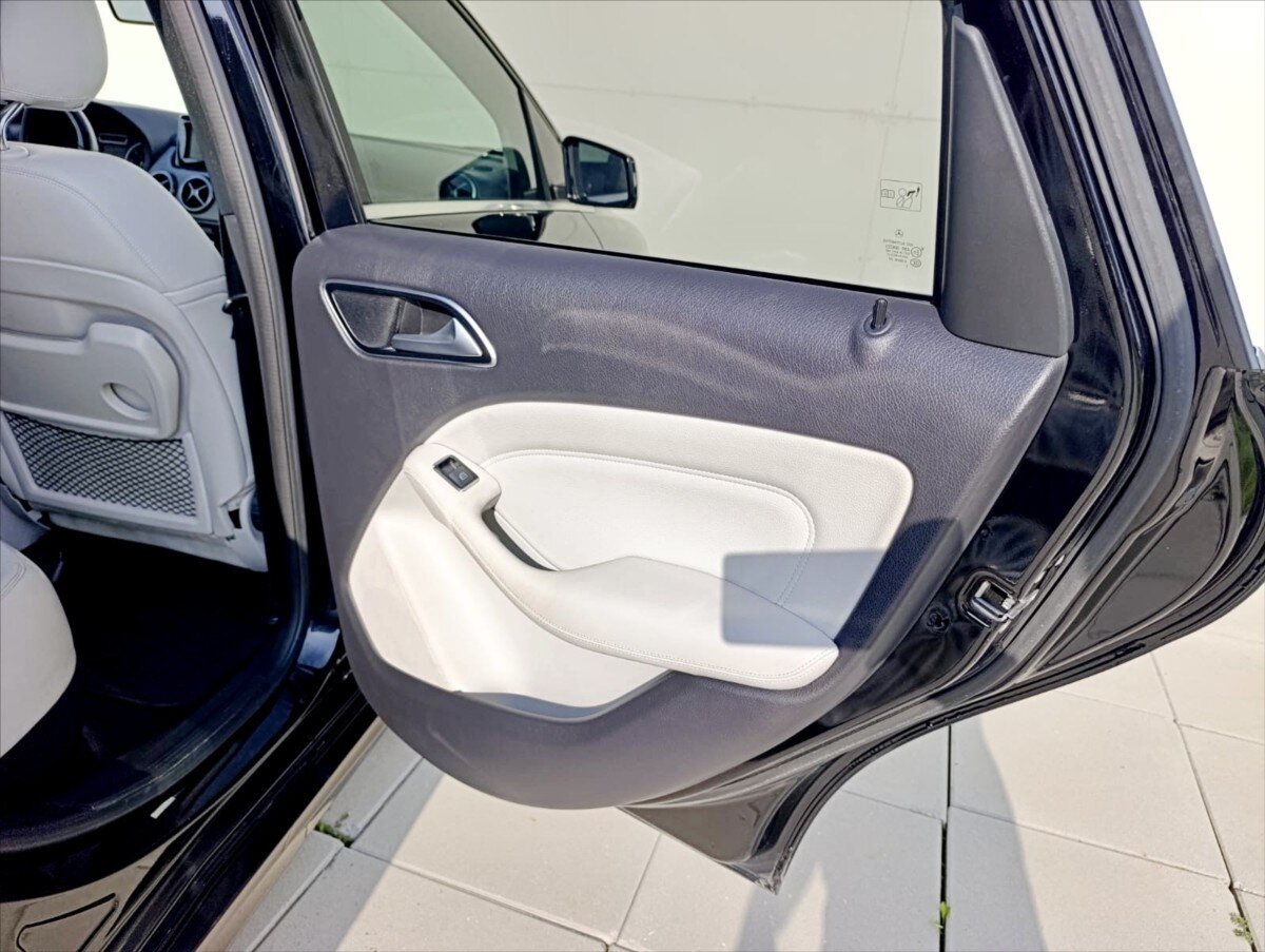 Mercedes-Benz Třídy B Kombi 2,0 l 115 kw