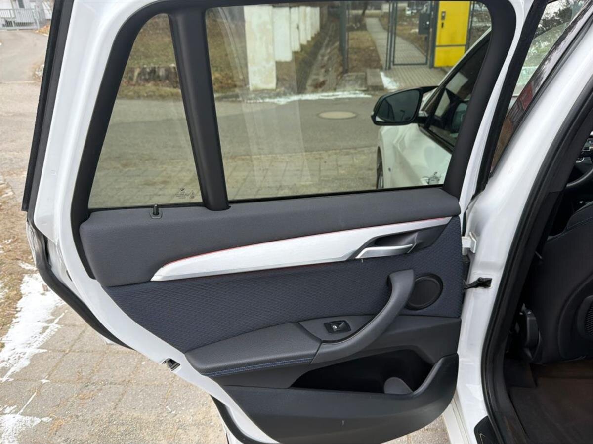 BMW X1 Kombi 2,0 l 140 kw