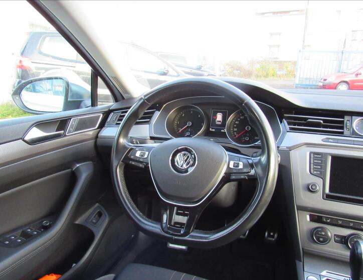 Volkswagen Passat 12