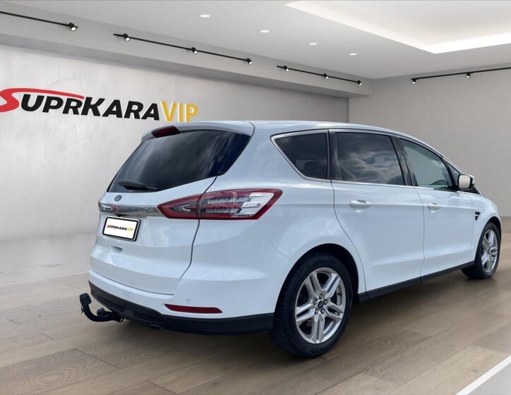 Ford S-MAX MPV 2,0 l 110 kw
