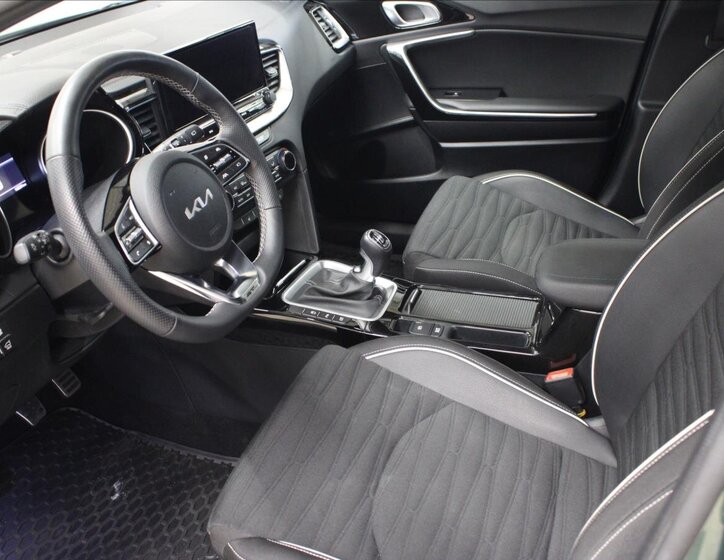 KIA ProCeed Kombi 1,5 l 103 kw