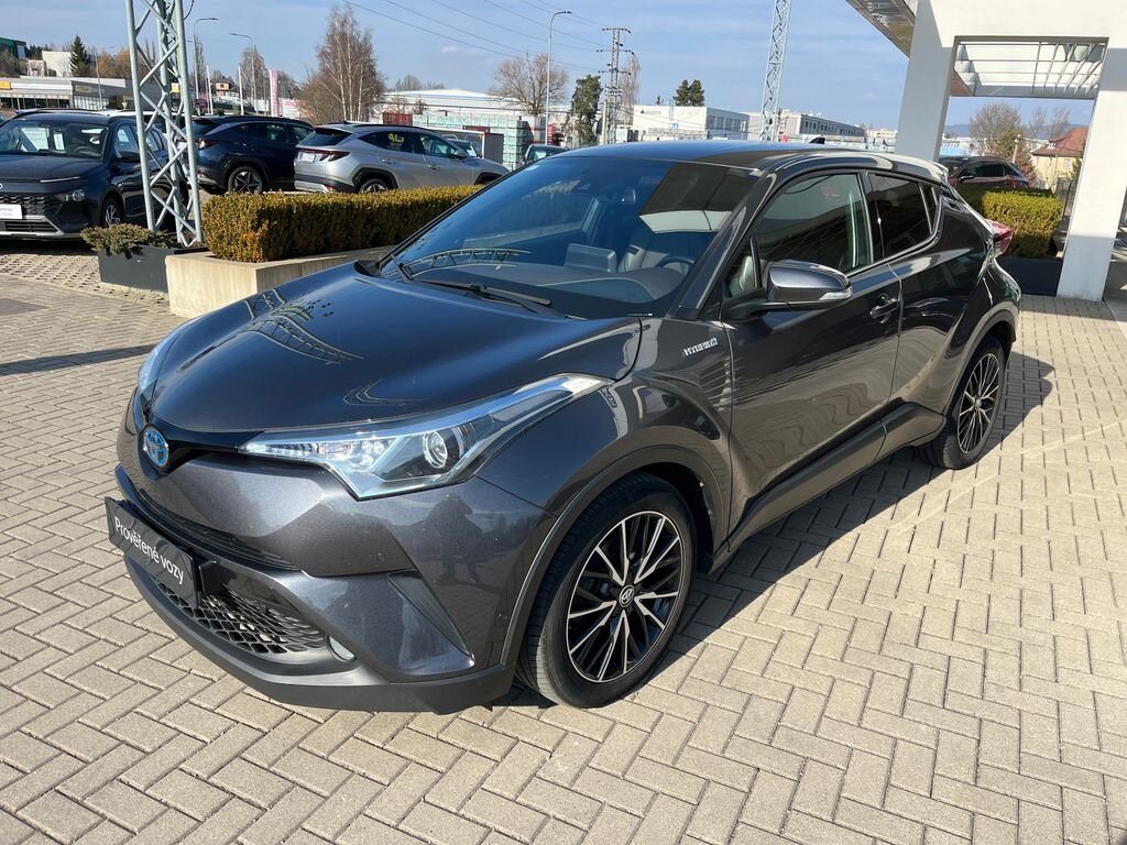 Toyota C-HR SUV / Terénní 1,8 l 72 kw