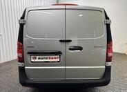 Mercedes-Benz Vito 7