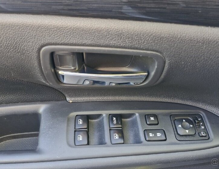 Mitsubishi Outlander 17